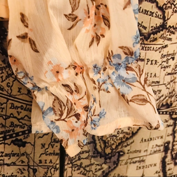 Peach layered floral top - Picture 5 of 6